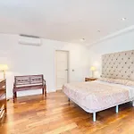 1102 With Pool ,lounge, Bbq ,direkt In マルベーリャ