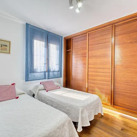 1102 With Pool ,lounge, Bbq ,direkt In Μαρμπέλλα
