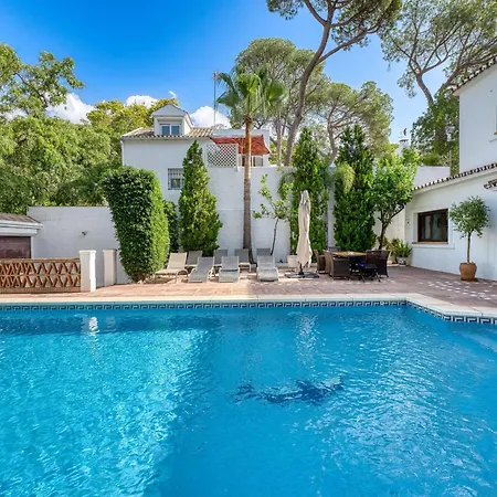 1102 With Pool ,lounge, Bbq ,direkt In *