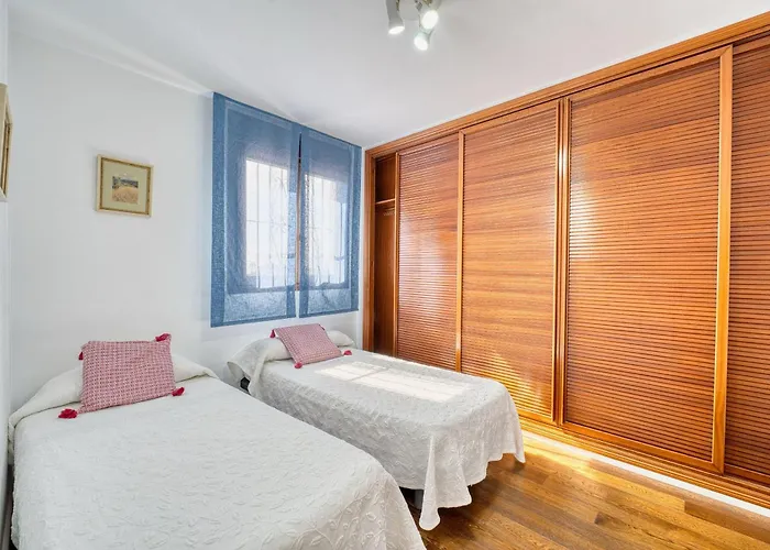 1102 With Pool ,lounge, Bbq ,direkt In Marbella